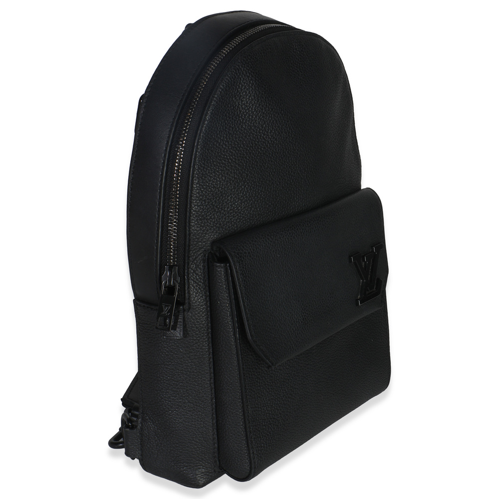 Louis Vuitton Black Waxy Calfskin Aerogram Pilot Slingbag - Picture 3 of 8